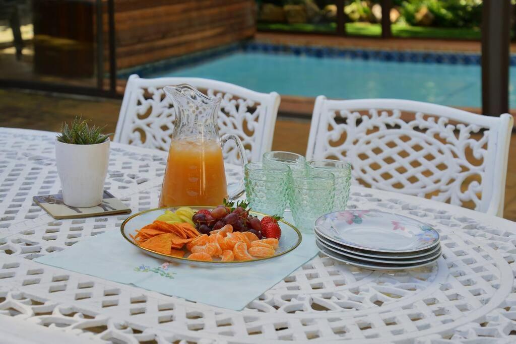 Mawethu Peaceful Garden With Covered Pool And Braai Area 케이프타운 외부 사진