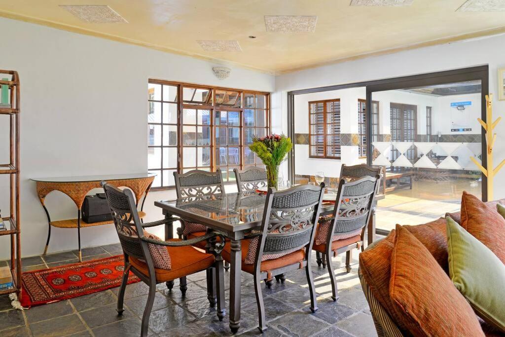 Mawethu Peaceful Garden With Covered Pool And Braai Area 케이프타운 외부 사진